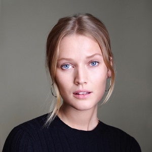 Toni Garrn